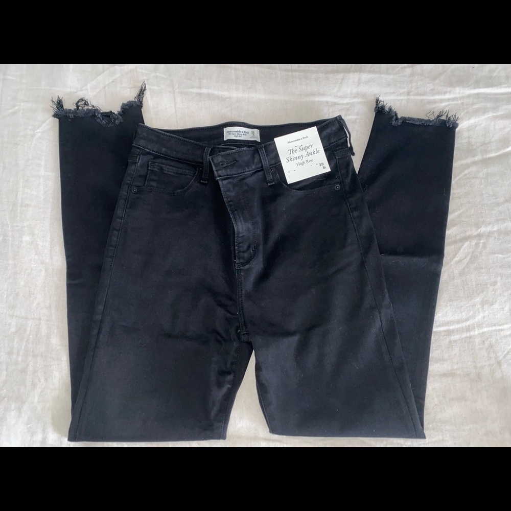 Abercrombie & Fitch High Rise Super Skinny Ankle Jeans Ripped Hem
